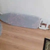 میز اتوسیم دار تمیز با تنظیم ارتفاع|اتو و لوازم اتو|رشت, معلم|دیوار