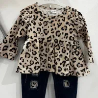 لباس دخترانه در حد نو