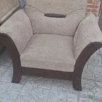 مبل ۶ نفره دسته چوبی