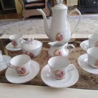 سرویس چایخوری و ظروف گل مرغی قدیمی وعتیقه