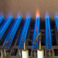 تعمیرات و نصب و فروش آبگرمکن ، پکیج ، بخاری