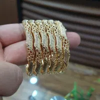 النگوی بدل اماراتی با روکش آب طلا رسید|بدلیجات|کرج, درختی|دیوار