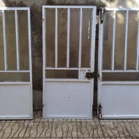 درب پارکینگ سه لنگه بدونه چارچوب.