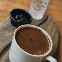 دو نیرو خانم و آقا جهت باریستا و فروشندگی
