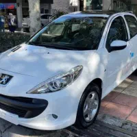 ۲۰۷پانا تیوفایو قرمز