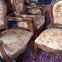 یک عدد مبل سه نفره و پنج عدد تک نفره|مبلمان خانگی و میز عسلی|بندر انزلی, ژاندارمری|دیوار