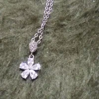 گل تو گردنی نقره کار نگین روش قشنگ کار شده|بدلیجات|اراک, |دیوار