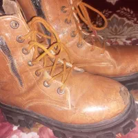 کفش سایز ۳۲دخترانه چرم داخل پشمی