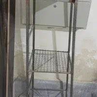 چهارپایە آهنی
