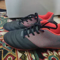 کفش ورزشی چمن خارجی در حد نو|کفش و لباس بچه|مشهد, ثامن|دیوار