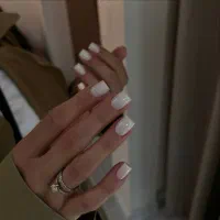 تخفیف ۵۰٪ کاشت ناخن و مژه با متریال اورجینال