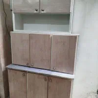 تعدادی کابینت بسیارتمیزو سالم قدیمی وسنگین