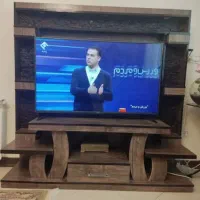 فروش میز تلوزیون چوبی قهوه ای پشت بلند