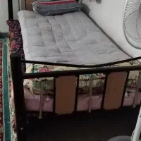 تخت خواب یک نفره