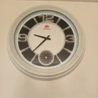 ساعت دیواری