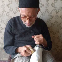 گیوه ملکی نجفآباد. حاج عباس سرباز|کیف، کفش، کمربند|نجفآباد, ریاضی|دیوار