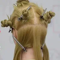 کوتاهی رایگان در آموزشگاه زنانه