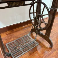 چرخ قدیمی آنتیک سینگر singer|کلکسیون اشیاء عتیقه|تهران, دروس|دیوار