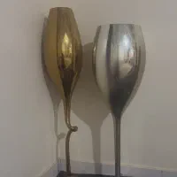 گلدان کنار سالنی