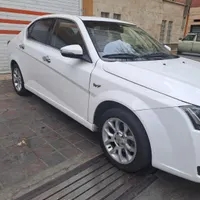 دنا پلاس اتوماتیک، مدل ۱۴۰۱