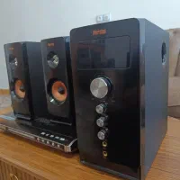 ضبط ( DVD ) و سه عدد باند