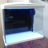 آکواریوم شیشه خم ماهیران