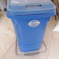 سطل آشغال پدالی