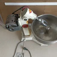 دستگاه خمیر گیر قنادی