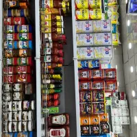 به یک صندوقدار (فروشنده) نیازمندیم