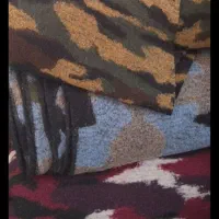 یک تعداد پارچه ولباس