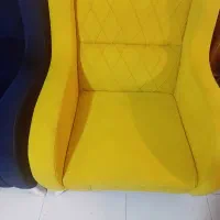 ۲ دست مبل در حد نو|مبلمان خانگی و میز عسلی|شاهین‌شهر, شهرک گلدیس|دیوار