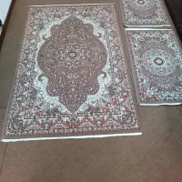 فروش فوری فرش  کاملا سالم .