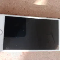 آیفون ۶ رزگلد.