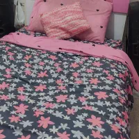 میز تحریر و تخت خواب نوجوان|تخت و سرویس خواب|شیراز, گلشن|دیوار