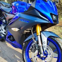 یاماها R15