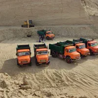 خاکبرداری و گودبرداری خاکریزی بیل و بلدوزر