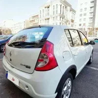 ساندرو اتومات مدل ۱۳۹۷ بدون رنگ بسیار سالم شخصی