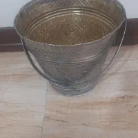 سطل برنزی قدیمی