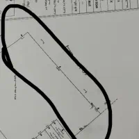 زمین دم خیابان