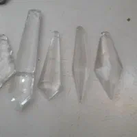 ۲۰۰۰  عدد آویز کریستال کاملا سالم و تمیز