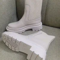 فروش انواع بوت شیک و زیبا و راحت زنانه و دخترانه|کیف، کفش، کمربند|قرچک, زیبا شهر|دیوار