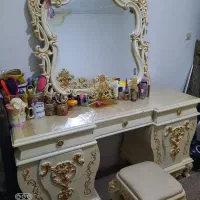 سرویس خواب|تخت و سرویس خواب|شاهین‌شهر, اقبال لاهوری|دیوار