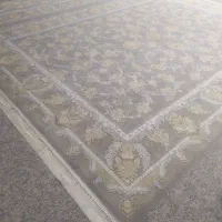 فرش نو داخل کاور