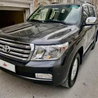 تویوتا لندکروز ۲۰۱۱