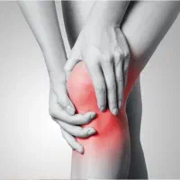 کسی تجربه تزریق ژل به زانو داره