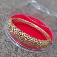طلا در حد نو خیلی خیلی کم استفاده