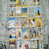 فال تاروت و شمع تراپی