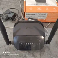مودم wifi D-link نو سالم با کارتن و سیم