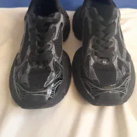 کتونی والنسیاگا ۴۲