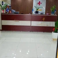 منشی پذیرش خانم (مسلط کامل به کامپیوتر)